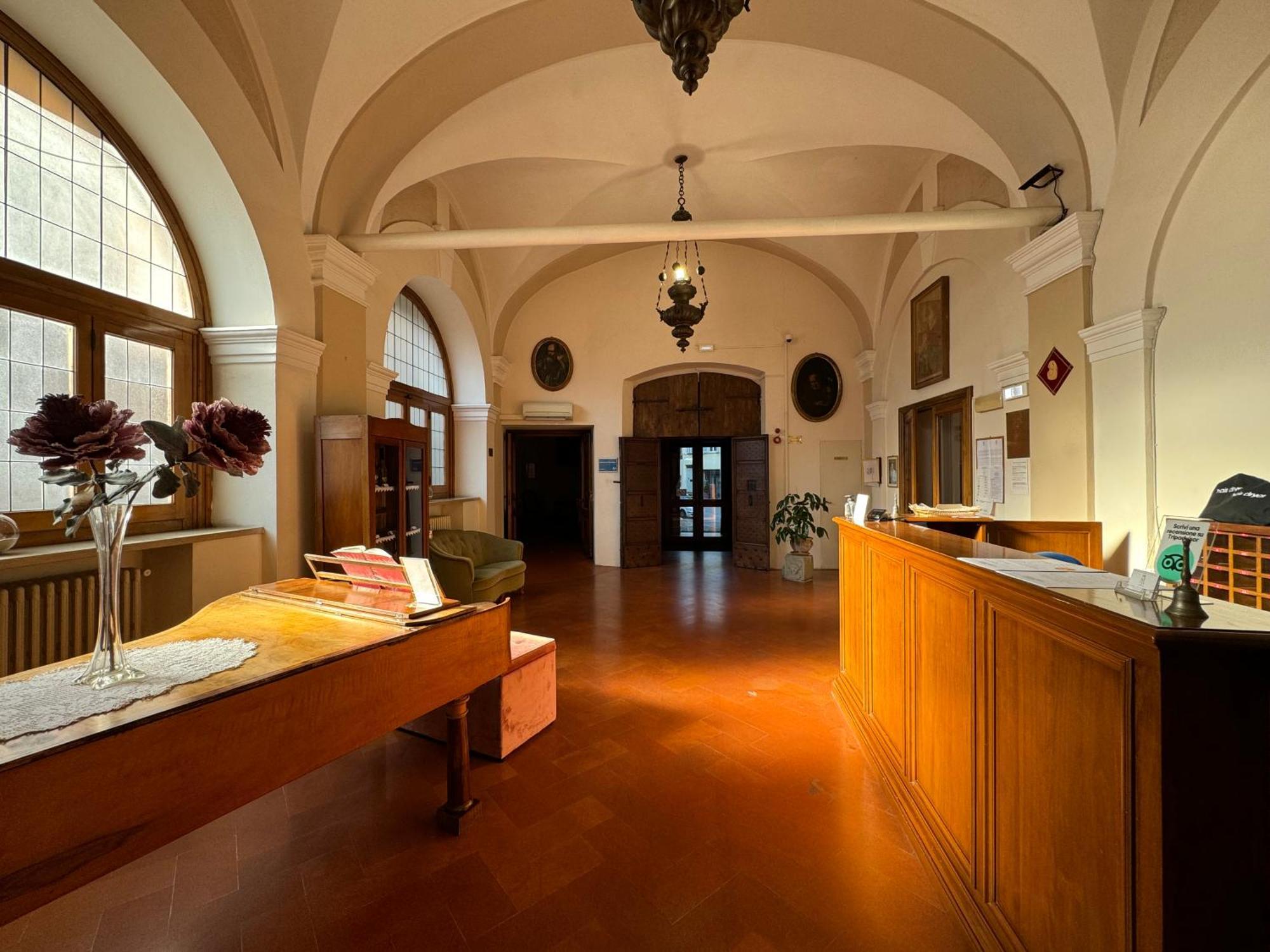 Monastero Ss. Annunziata Otel Todi Dış mekan fotoğraf Reception