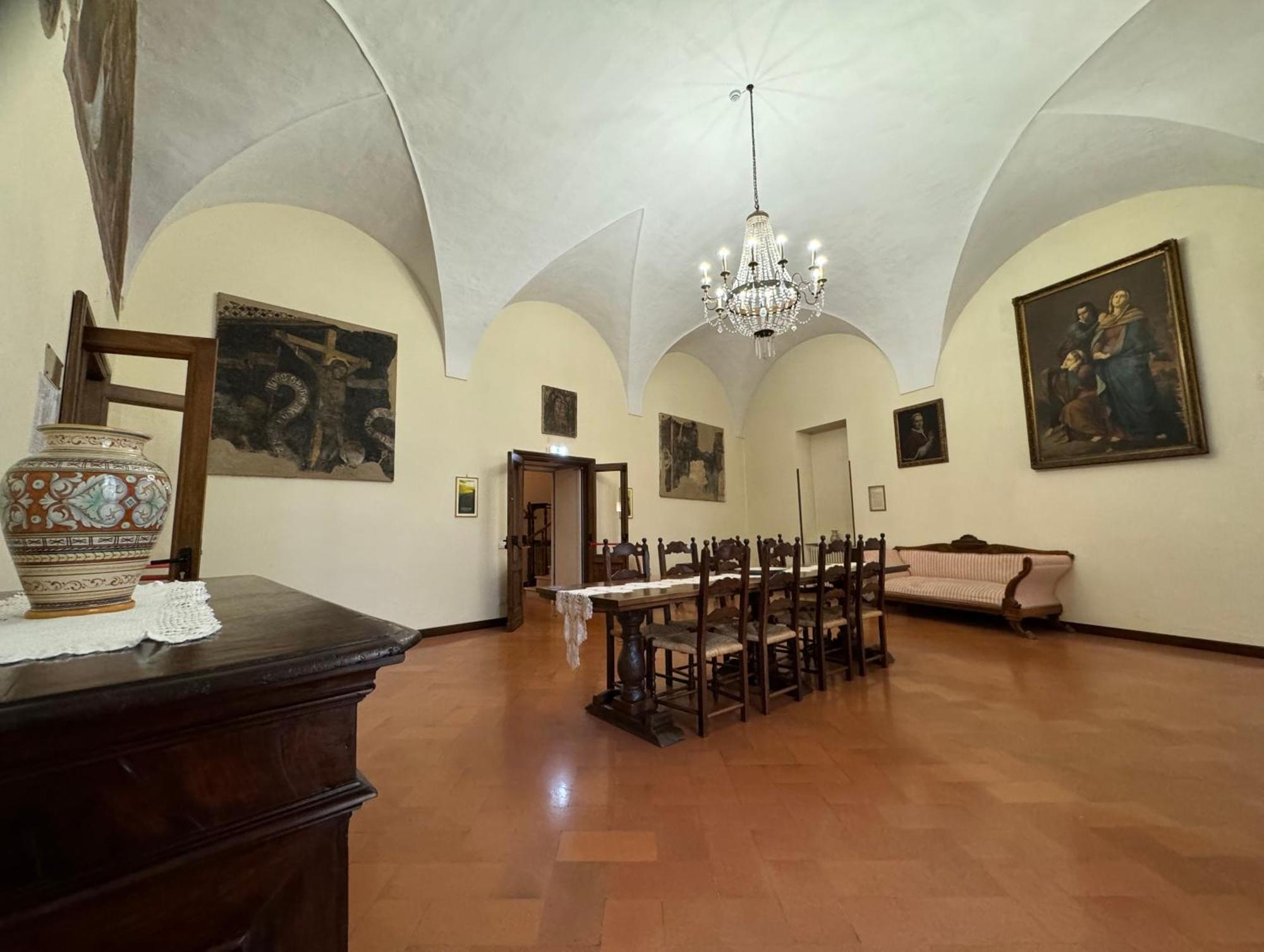Monastero Ss. Annunziata Otel Todi Dış mekan fotoğraf The Hall of the Archducal Family