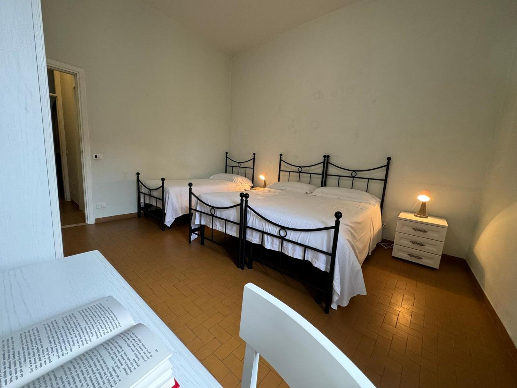 Monastero Ss. Annunziata Otel Todi Oda fotoğraf A room at the hostel